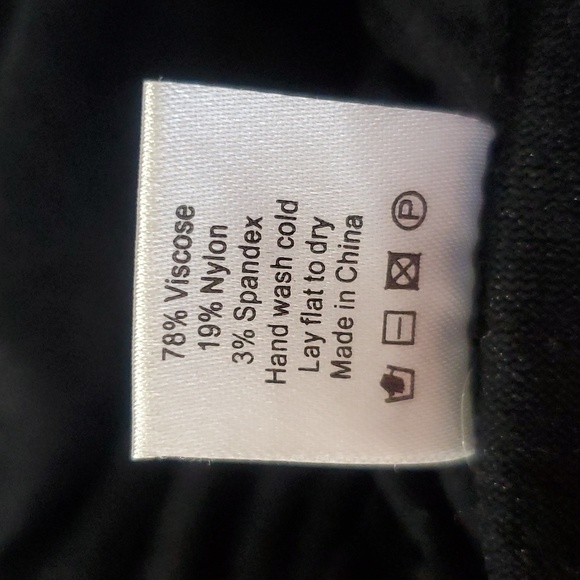 6126 by Lindsey Lohan Mock turtleneck Black Sweater Size M - Picture 12 of 14